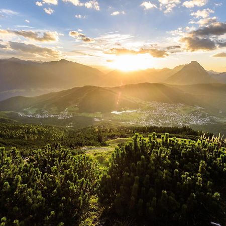 Alpine Suite Seefeld ゼーフェルト・イン・チロル エクステリア 写真